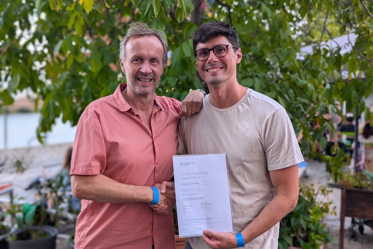 EDGE - Environmental Geosciences (@edge_vienna) on Twitter photo Congratulations to <a href="/mtzumstein/">Michael Zumstein</a> for being awarded <a href="/univienna/">Universität Wien</a>'s #bestTeachingAward 🎉 Congratulations to <a href="/mtzumstein/">Michael Zumstein</a> for being awarded <a href="/univienna/">Universität Wien</a>'s #bestTeachingAward 🎉