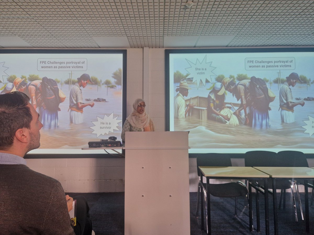 Asma Yaqoob from <a href="/LawGovDCU/">Law and Gov DCU</a> is currently on stage, shedding light on the feminist political ecology of the 2022 Karachi floods. Her insights are vital for understanding gender and climate impacts. 🌊🔍 #FuJoPhDConference