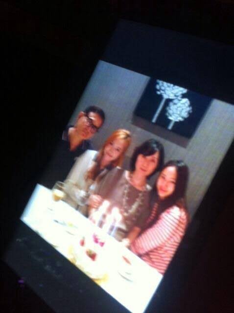 เอางี้ พวกชีไม่ได้ wanna be แต่พวกชีคือ born to be จริงๆ พวกชีคือ korean born in usa ครอบครัวชีคืออยู่ sanfran พ่อเป็น lawyer แม่เป็น gymnastics ละ family business คือ seafreight ยัยเจสตอนเด็กชนะเต้นบัลเล่ต์ที่ california เล่นเปียโนเก่ง พวกชีมีแม่เป็น role model ลัคชูทั้งตระกูล