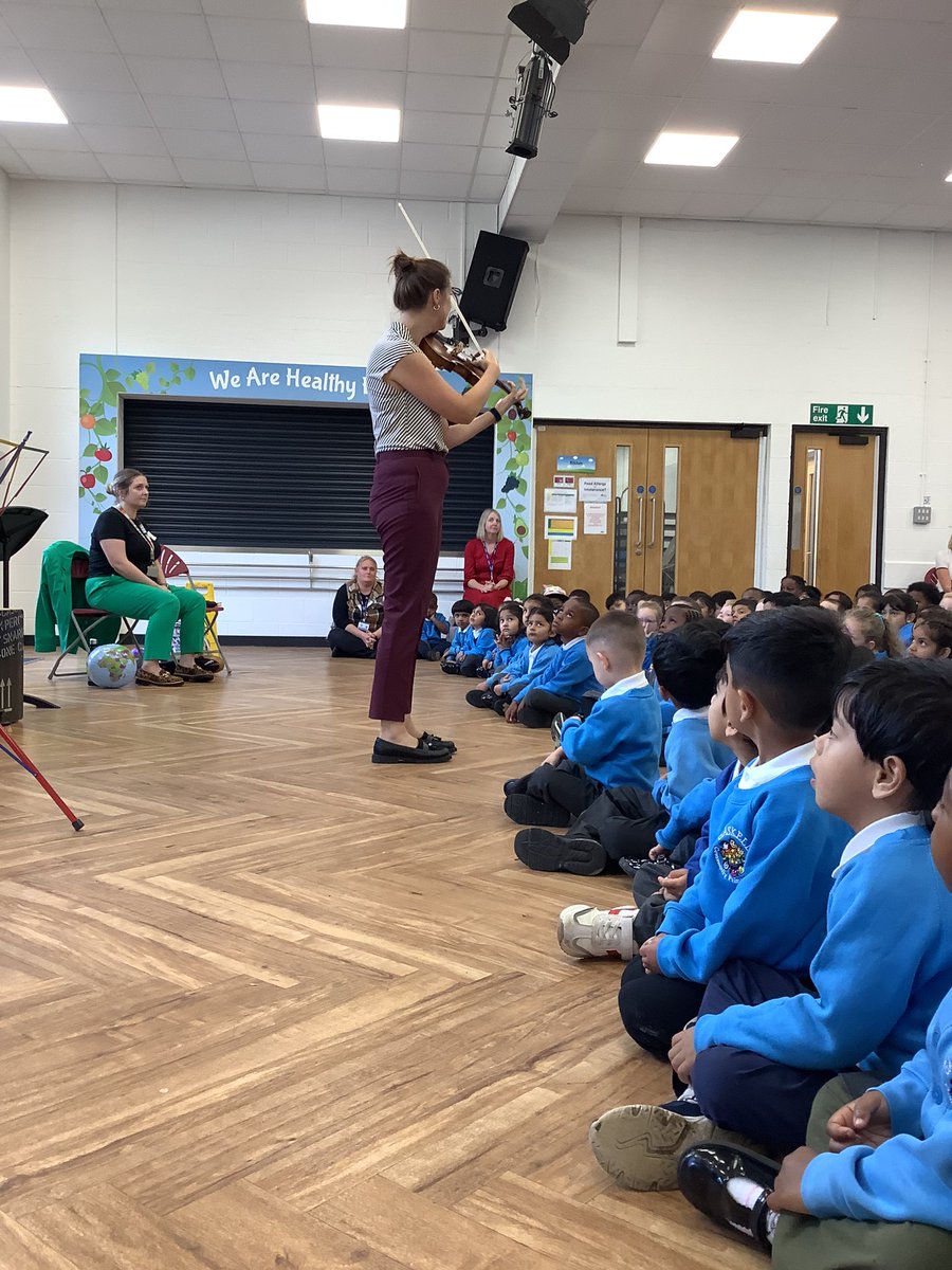 GaskellEyfs's tweet image. The children were absolutely amazing and behaved so well joining in with all the songs yesterday.  Thank you @BoltonMusicCent for the brilliant treat and helping us to learn about music from around the world. @GaskellMusic @gaskellpshe @ExploreGaskell @GaskellPrimary