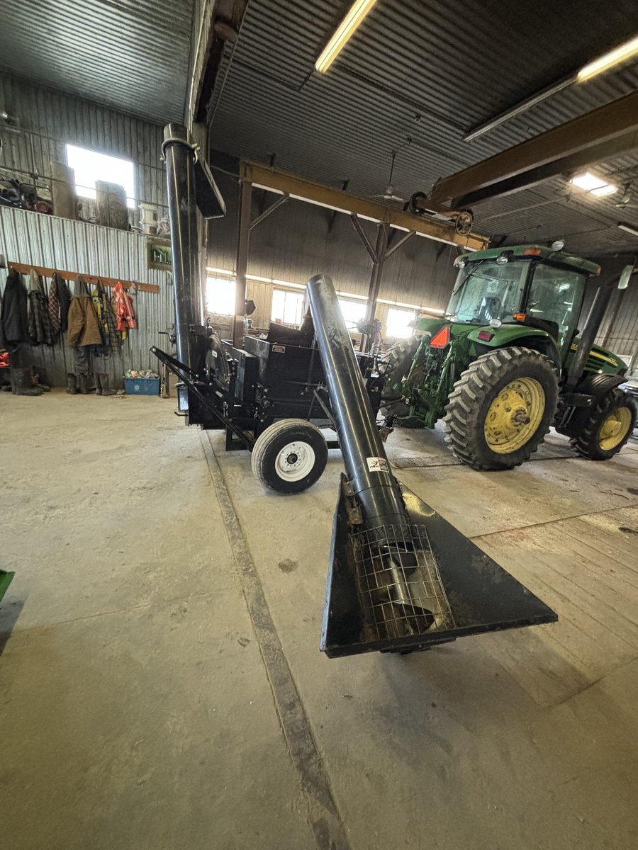 Upgraded our High Moisture Corn roller Mill 
This Automatic Roller is for sale 
Bought new 
Lots of life left in it 
20K takes it