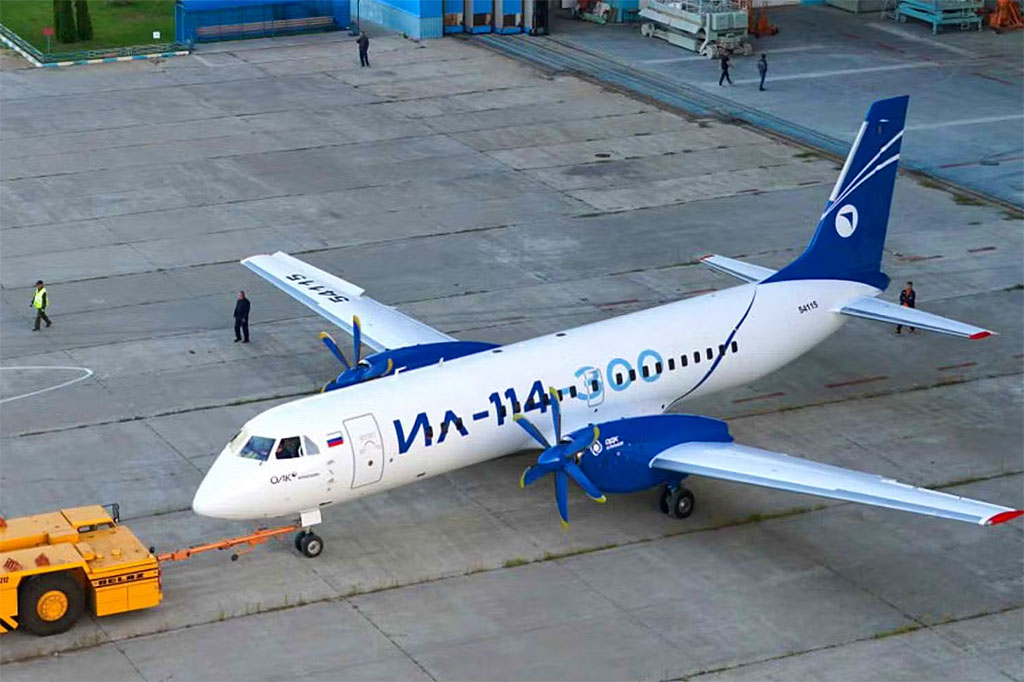 airportspotting's tweet photo. Second Ilyushin Il-114-300 prototype emerges in Russia as testing continues, ahead of certification due in 2025.

https://t.co/cl0KLhDwC2

#ilyushin #airliners #il114 #il114300 #ilyusin114 #airlinernews #aviationnews https://t.co/CMS5H1Cmyu