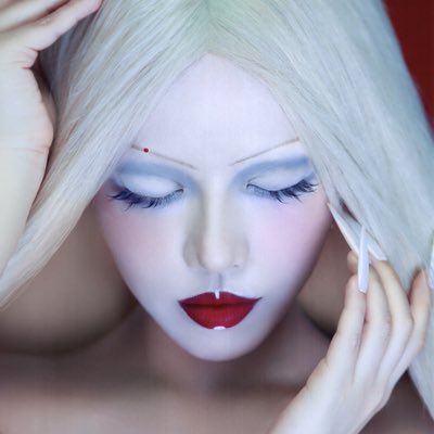 PHÙNG KHÁNH LINH - ƯỚC ANH TAN NÁT CON TIM (OFFICIAL VISUALIZER)

[🎧] OUT NOW: 84vnw.lnk.to/UATNCT (6PM - 6/9/24)

#PHUNGKHANHLINH #PKL
#UOCANHTANNATCONTIM #UATNCT 
#BLACKSWANLABEL #BSL