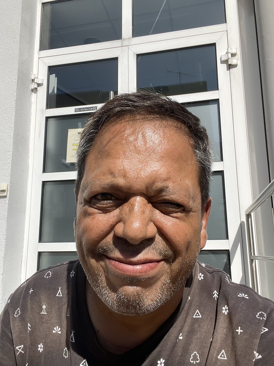 Happy Friday everyone 👍🥰😎😘