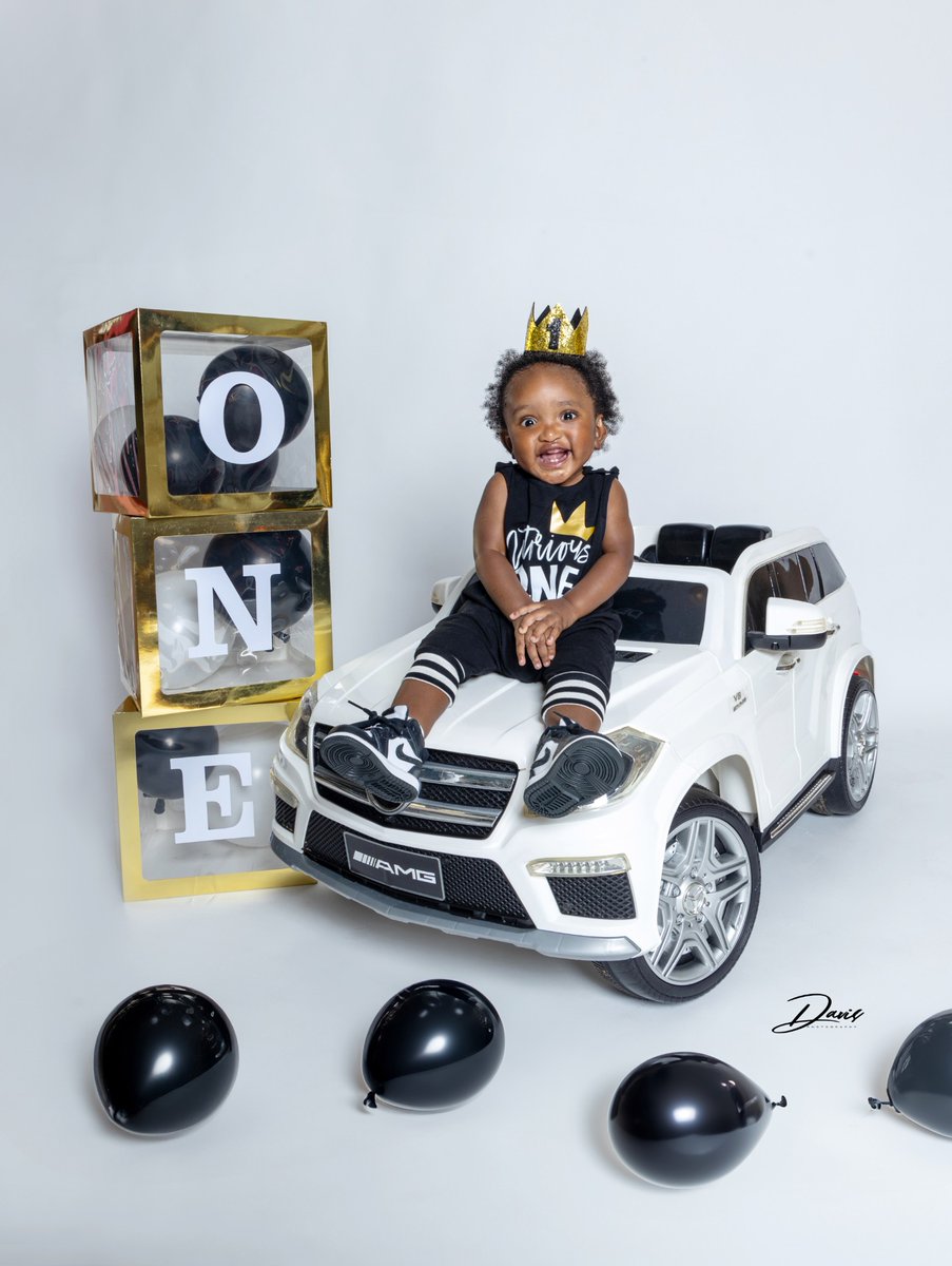 What a difference a year makes! This past year has been so exciting and fun watching this little guy grow and mature every day. After 365 days, it's hard imagining what life would be like without you! Happy Birthday Delvarin Jarrod Milloy, Jr. 
Daddy loves ya! #birthdayboy