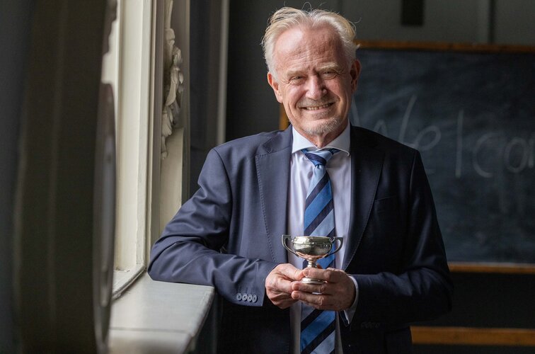 Trinity College Dublin (@tcddublin) on Twitter photo Congratulations to <a href="/josepfigueras/">josep figueras</a> <a href="/OBShealth/">European Observatory on Health Systems & Policies</a> who was awarded the Edward Kennedy Health Policy Award by <a href="/TCDhpm/">Centre For Health Policy and Management</a> last night for his visionary leadership, courage and resilience in changing the face of health policy in Europe and beyond. Read more:
tcd.ie/news_events/ar… Congratulations to <a href="/josepfigueras/">josep figueras</a> <a href="/OBShealth/">European Observatory on Health Systems & Policies</a> who was awarded the Edward Kennedy Health Policy Award by <a href="/TCDhpm/">Centre For Health Policy and Management</a> last night for his visionary leadership, courage and resilience in changing the face of health policy in Europe and beyond. Read more:
tcd.ie/news_events/ar…