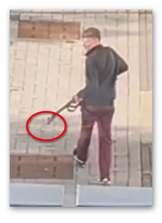 hmger_hoerby's tweet photo. Anschlag in #München - #Gewehr mit #Bajonett
Hier, man sieht es überdeutlich, die Klinge des #Bajonetts ist über #6cm lang - wie kann das sein Frau @NancyFaeser
Gab es hier keine #Messerverbotszone?
Wenn die geistig limitierten regieren, das geht schief
https://t.co/HnHPXJ96Ov
