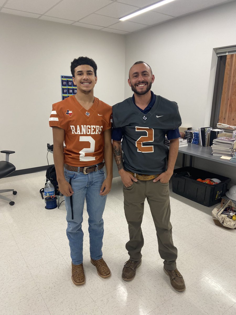 Always a honor getting a jersey! <a href="/rhsrangersfbs/">Riverside Rangers Football</a>