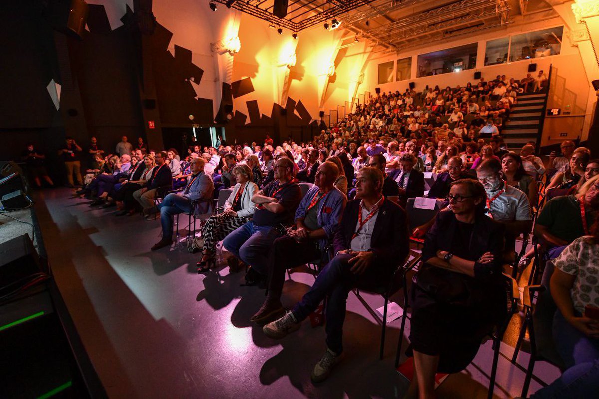 ⬛️⬜️<a href="/assemblea/">Assemblea Nacional Catalana</a> and <a href="/elciemen/">CIEMEN</a> have collaborated for years. From organising conferences on the situation of the Rif, presenting joint resolutions for the release of Hirak political prisoners, to organising this unitarian #Diada2024.

🥂For many more years of working together!