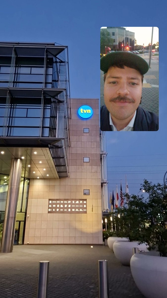 eryk_baczynski's tweet image. Za niedługa chwilę widzimy się #bezkitu w @tvn24 . W imieniu MJN, jako ekspert, wypowiem się dlaczego miejsce rządowego programu #kredyt0procent jest w śmietniku. Nastawiajcie odbiorniki.