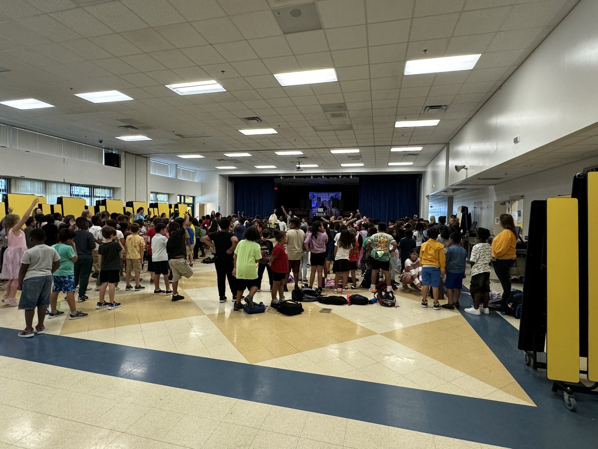 PointPcs's tweet image. Kicking off attendance week with DJ Corey Thorton at HPE. Be an attendance HERO
Here Everyday Ready to Learn On Time