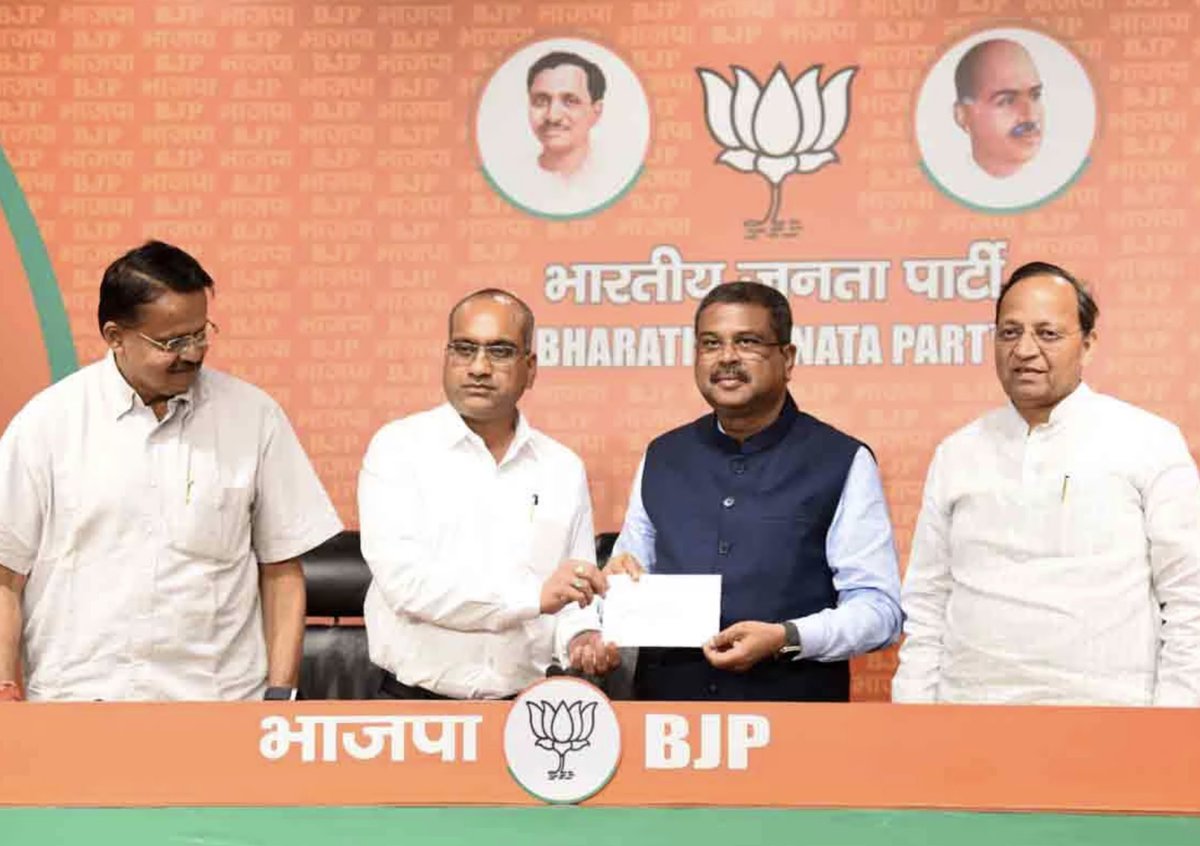 vocal_tv's tweet image. बीजू जनता दल (बीजद) के पूर्व राज्यसभा सदस्य सुजीत कुमार ने शुक्रवार को भारतीय जनता पार्टी (भाजपा) का दामन थाम लिया.
#SujeetKumar  #BJP #BJD