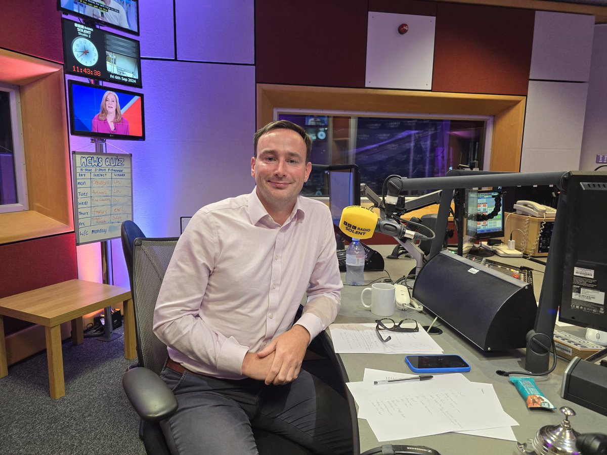 Thanks to <a href="/BBCDorset/">BBC Dorset</a> <a href="/samwessexgirl/">Sam Fraser</a> for putting me on their 'Hot Seat' this morning. I'm honoured to have been the inaugural guest!

Thanks to everyone who shared their views. It's vital for me to listen to local people and local radio is amazing for empowering local voices🎙