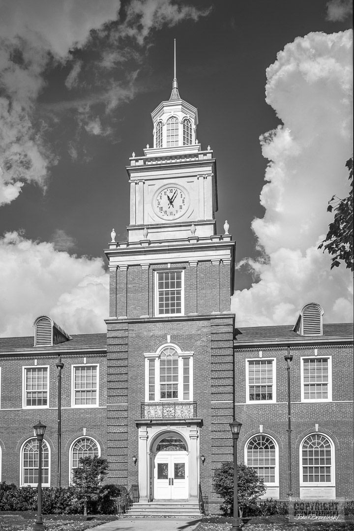 Today's featured university icon is Browning Hall at Austin Peay State University in Clarksville, Tennessee

university-icons.pixels.com/featured/austi… 

<a href="/austinpeay/">Austin Peay State University</a> <a href="/APSUAlumni/">Austin Peay State University Alumni</a> #APSU #AustinPeay