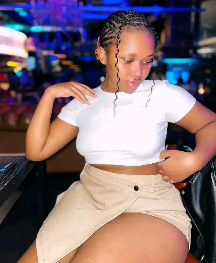 DatingTz's tweet photo. Watoto wa alfu 2000 VS Mishangazi..
                 #loveisbeautfulthings 
@X #tanzania  #love #lady https://t.co/KJHRhX8HQt