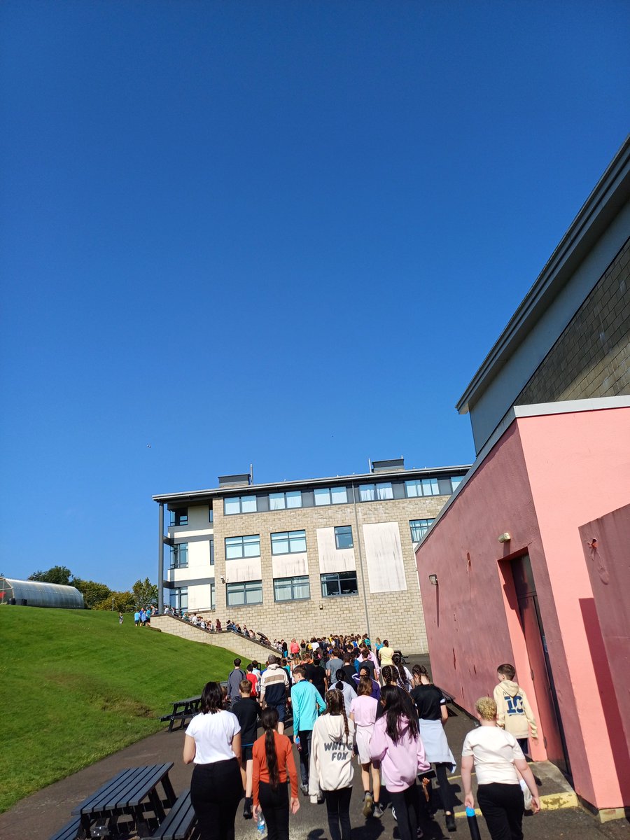 Braes High Outdoor Learning (@outdoorbraes) on Twitter photo Brilliant effort by all our pupils and staff on the Braes Brightside walk this afternoon. 🌞 #article 29 <a href="/BraesHigh/">Braes High School</a> <a href="/BraesBrightside/">Braes Brightside</a> Brilliant effort by all our pupils and staff on the Braes Brightside walk this afternoon. 🌞 #article 29 <a href="/BraesHigh/">Braes High School</a> <a href="/BraesBrightside/">Braes Brightside</a>