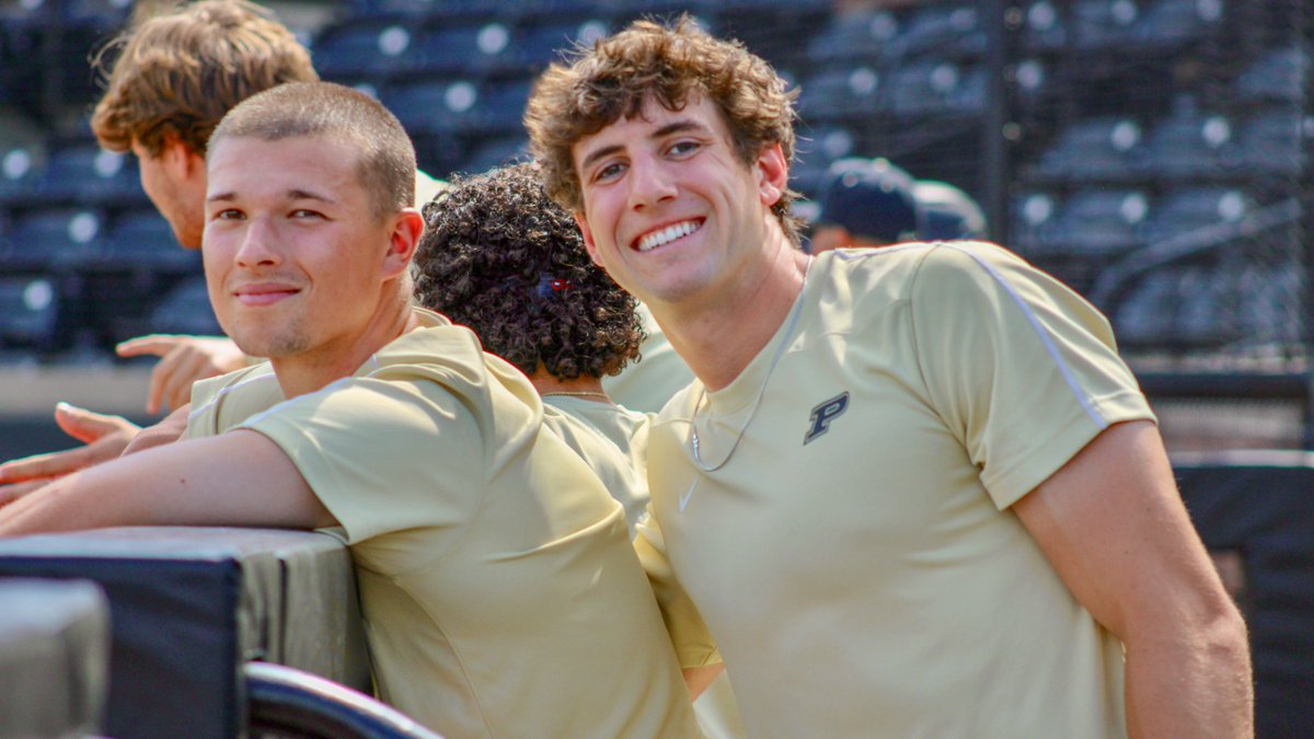 All smiles for the Live ABs this week at Alexander 😃

Come Monday: #FallBall really gets rolling with the full team on the field together. #BoilerUp 

📅 Fall Calendar: boile.rs/FallBall24