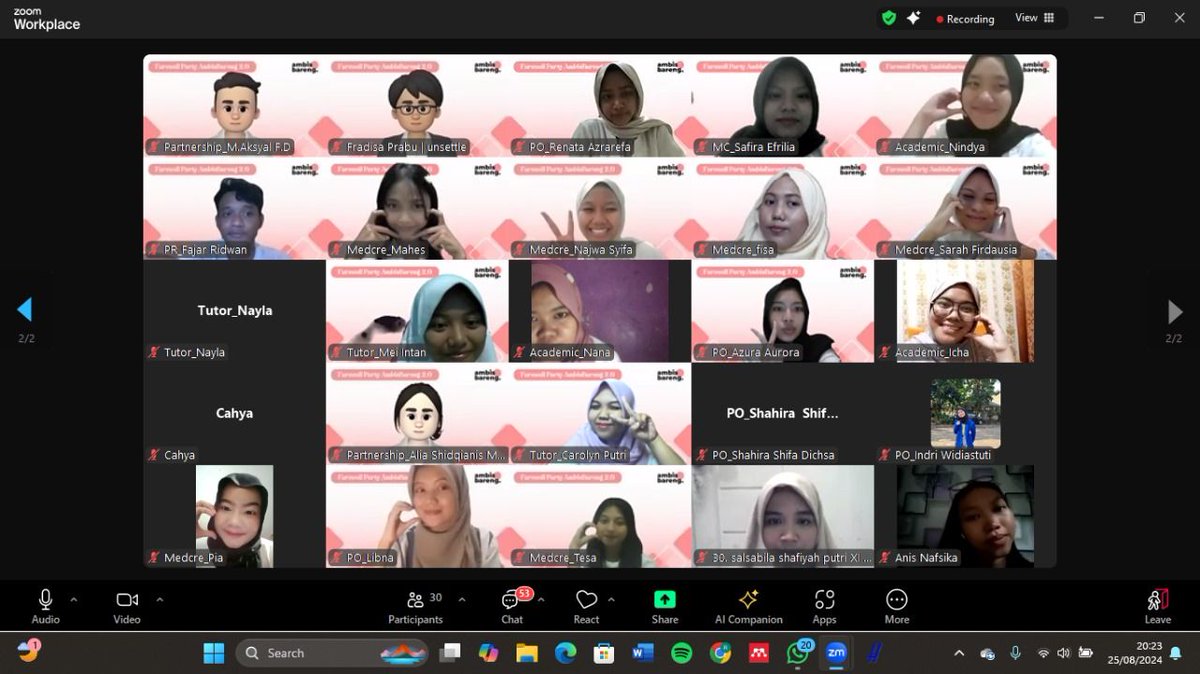 AmbisBareng's tweet photo. Beberapa minggu lalu, AmbisBareng melakukan Farewell Party buat temen-temen yang berkontribusi di balik berjalannya AmbisBareng batch 2.0 nih.

Kita ada kilas balik program kerja apa saja yang terlaksana selama AmbisBareng batch 2.0 berjalan.

Kira-kira, siapa mau join batch 3? https://t.co/lbMb4LJuLI