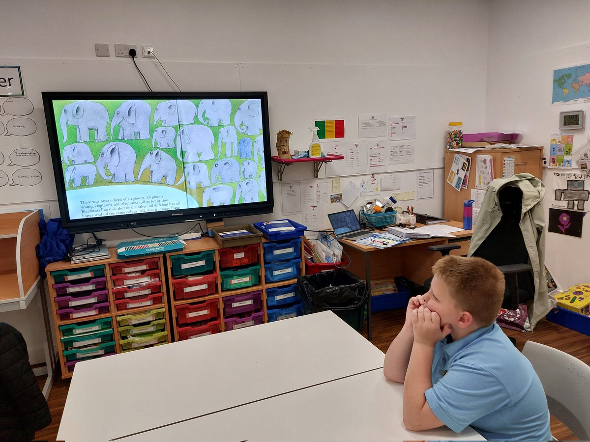 During our Rights Respecting lesson this afternoon, pupils in Room 3 learned more about Article 2=Non-Discrimination. Pupils read the story of "Elmer the Elephant" to see that we can celebrate our similarities and differences.