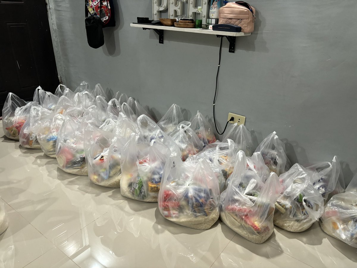 PlushiesForHope's tweet image. We&apos;re done repacking. Sorry it took a long time. We&apos;ll send updates again tomorrow for distribution. Have a happy weekend and good night. 

THANK YOU SO MUCH, SPONSORS. #EntengPH