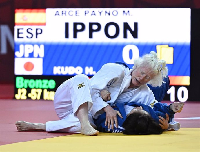 🚨 ¡¡¡El judo paralímpico español consigue su primera (y única) medalla en #Paris2024!!!

🥋 ¡La abanderada en la inauguración Marta Arce logra su cuarta medalla en unos Juegos al ganar por ippon a Lucia da Silva 🇧🇷 en el combate por el BRONCE 🥉!
