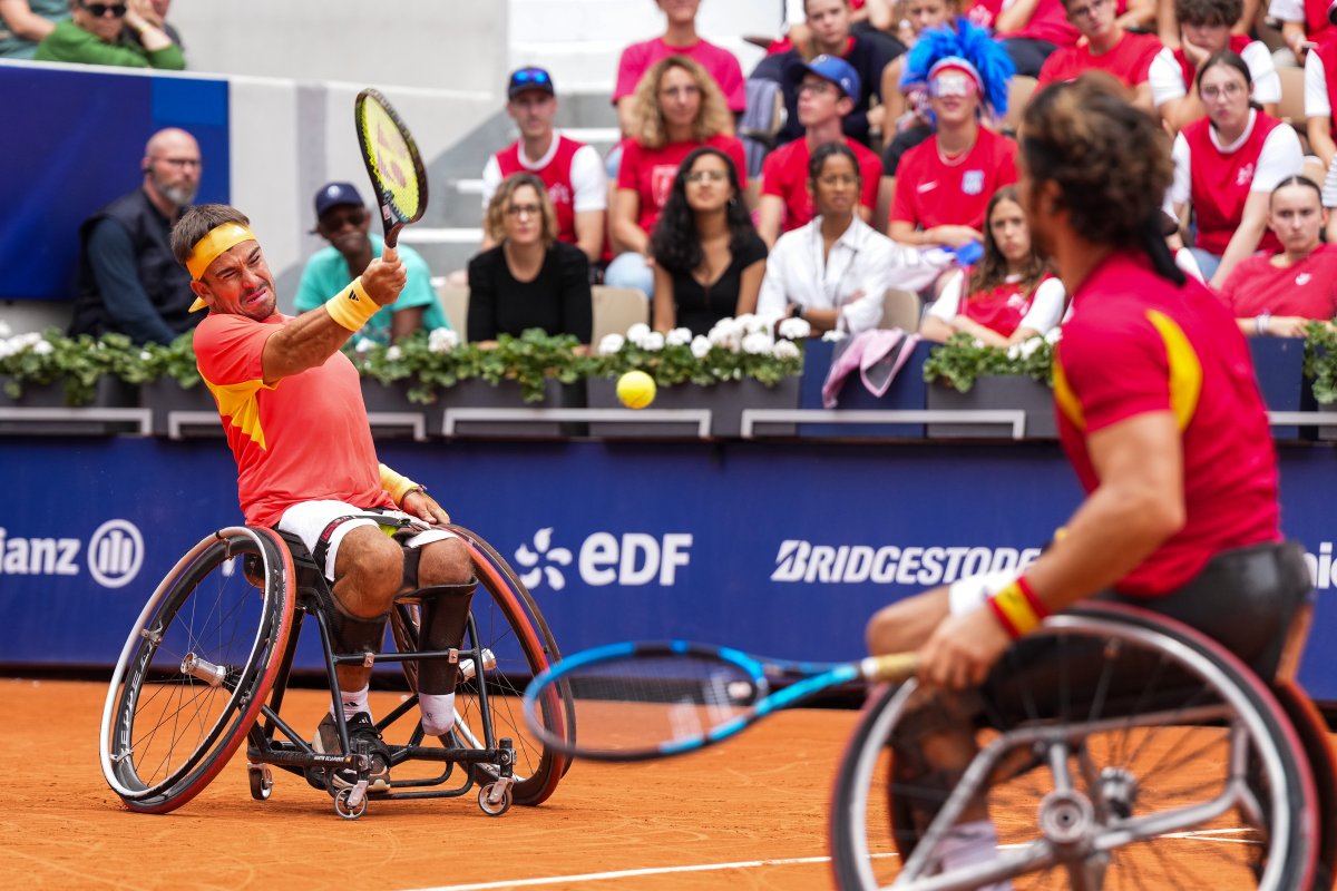 dxtadaptado.com (@dxtadaptado) on Twitter photo #Paris2024 Caverzaschi y De la Puente, ‘guerreros’ de BRONCE 🥉 en Roland Garros 🎾♿️🇪🇸 El madrileño y el vigués hacen historia al ganar en dobles la primera medalla para el tenis en silla español en unos Juegos Paralímpicos 📰NOTICIA de <a href="/JesusOrtizDXT/">Jesús Ortiz García</a> 👇
paris2024.dxtadaptado.com/caverzaschi-y-… #Paris2024 Caverzaschi y De la Puente, ‘guerreros’ de BRONCE 🥉 en Roland Garros 🎾♿️🇪🇸 El madrileño y el vigués hacen historia al ganar en dobles la primera medalla para el tenis en silla español en unos Juegos Paralímpicos 📰NOTICIA de <a href="/JesusOrtizDXT/">Jesús Ortiz García</a> 👇
paris2024.dxtadaptado.com/caverzaschi-y-…