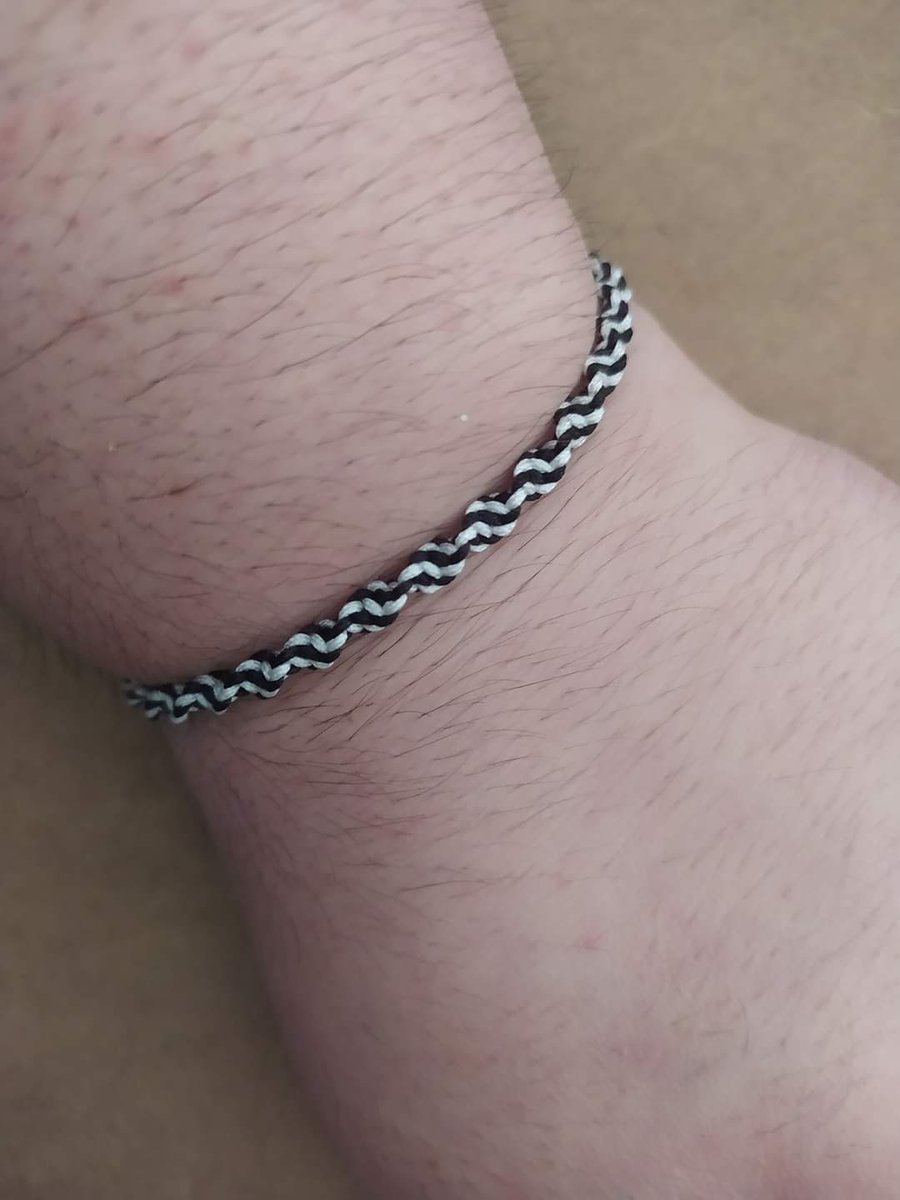 Anyone excited about the new Beetlejuice movie? 🤩

My little tribute with this bracelet. 
It's one of my favourites! 

#BeetlejuiceBeetlejuice #Beetlejuice #Bracelets #Macrame #jewels #handmade