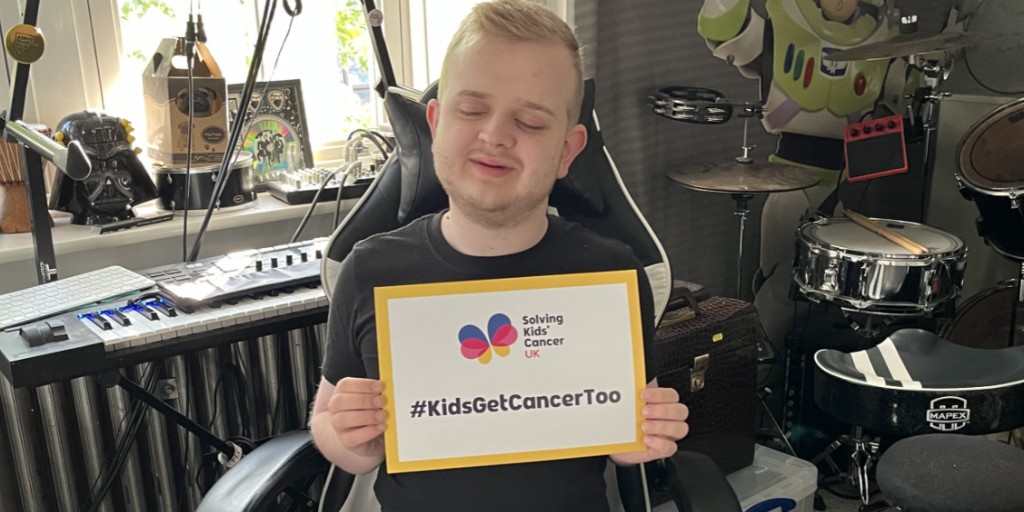 Louis is 23 years old. He was diagnosed with cancer when he was two years old 🎗️

<a href="/LouisMoorhouse/">Louis Moorhouse</a> 💛

#KidsGetCancerToo #ChildhoodCancer #Neuroblastoma #ChildhoodCancerAwarenessMonth #CCAM #ChildhoodCancerResearch
