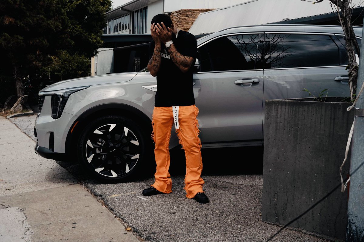 Headhoncho247's tweet photo. Atl what up https://t.co/DRaFJdgEDa