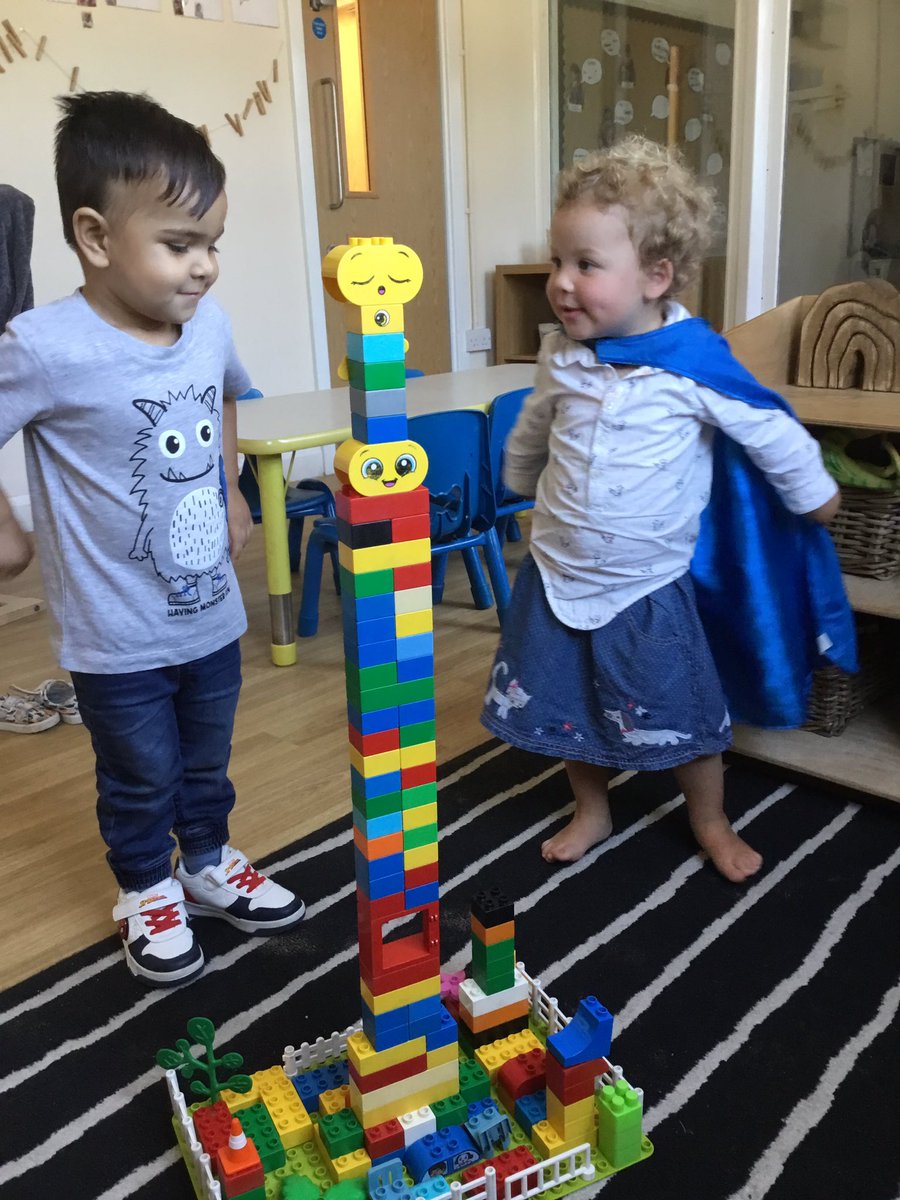 Great team work from sunshines today, they both worked hard together to make “a tall rainbow tower” 🤩🌈🛕