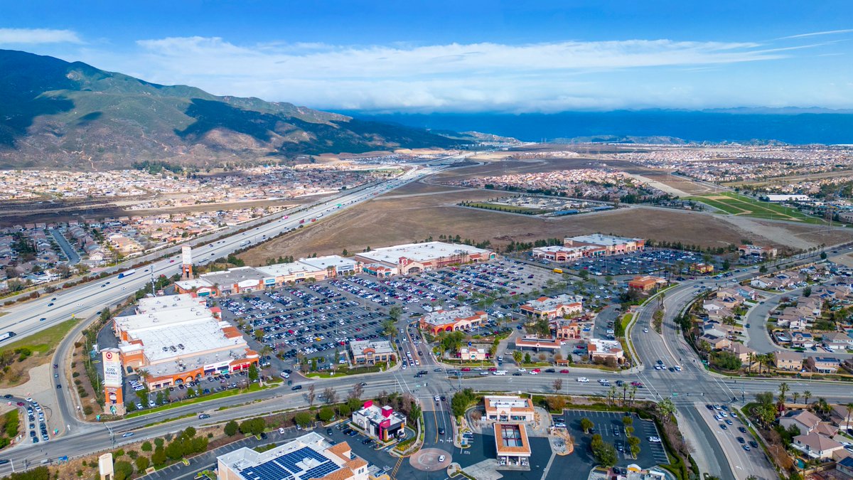 Just secured the $64.5M Falcon Ridge Town Center in CA’s Inland Empire through a JV with funds managed by DRA Advisors. Fully leased and surrounded by a thriving community!  mcbrealestate.com/mcb-real-estat…