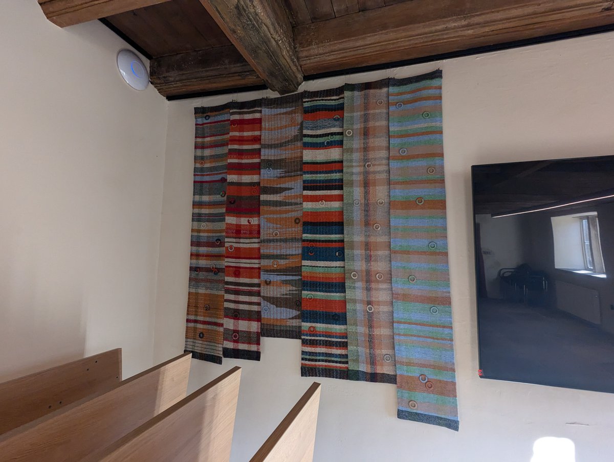 LandmarkEngage1's tweet photo. We've had a lot to smile about at Calverley Old Hall this week as we hung our community designed weavings. Come along to our public #openingevent on 6th October and see them! https://t.co/33dIl6hGah
Thanks to @HeritageFundNOR and Lottery players for making the project possible https://t.co/FVwvmXYXXP