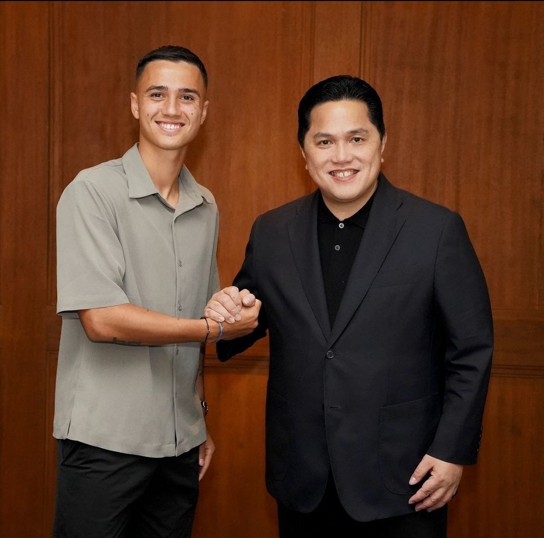 🚨 BREAKING : Mees Hilgers (23/CB) dan Eliano Reijnders (23/RB-CMF) dikonfirmasi sedang dalam proses naturalisasi. 🇮🇩😭😭😭

Here we go.. ➡️