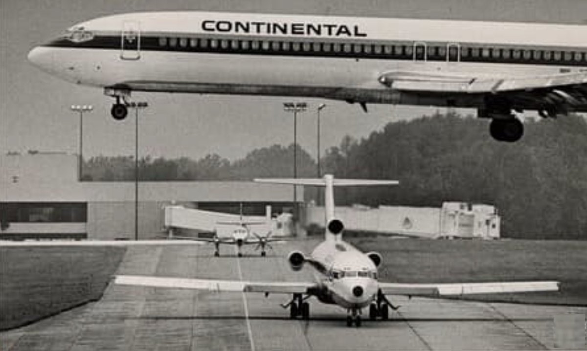 flycontinental1's tweet image. We land where you want to go. Fly Continental. #airplane #airport #avgeek #avgeeks #ContinentalAirlines #B727