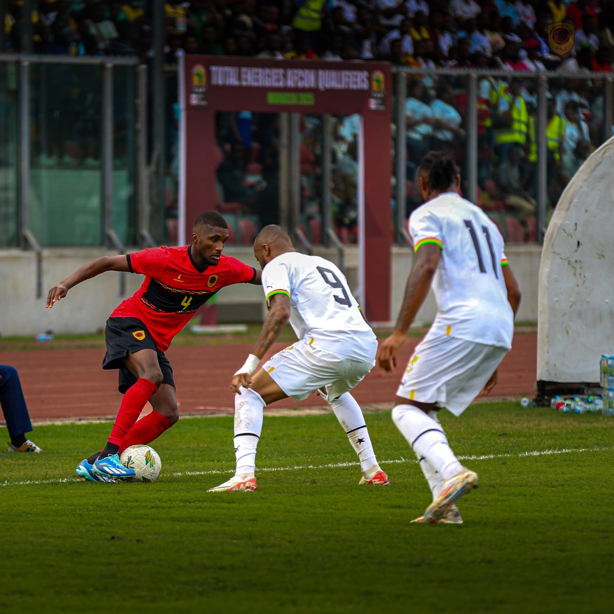 ClintonMata19's tweet image. Pelo povo. Grande jogo de toda a equipe #ForçaAngola