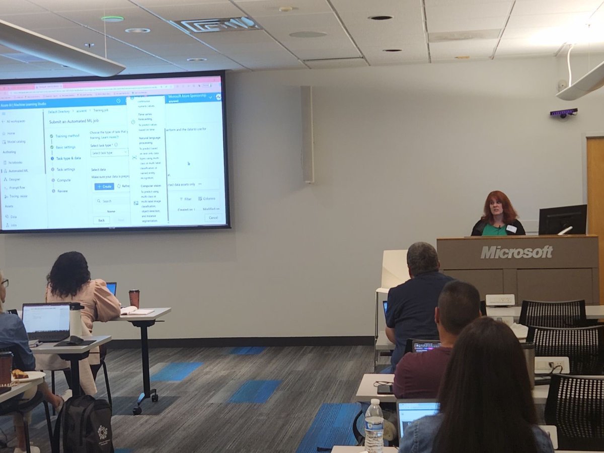 Stolt_Data's tweet image. @DesertIsleSQL precon for #DataSaturdayDallas is underway.  

#Data #Ai