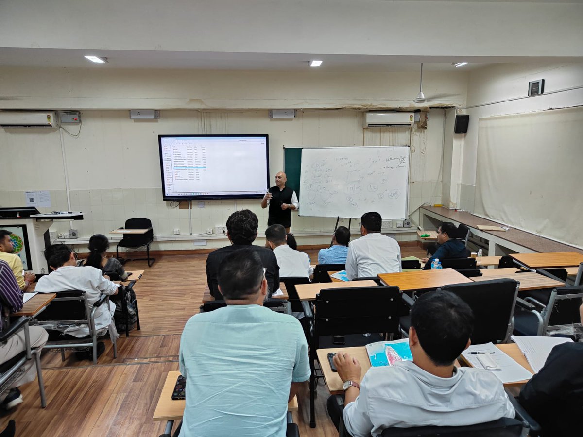 mopr_goi's tweet photo. Shri Vikas Anand, Joint Secretary, #MoPR shared insights & a strategic roadmap during an interactive session with participants of Management Development Programme at @IIMAmritsar.
Session focused on generating #OwnSourceRevenue to enhance financial independence of #Panchayats. https://t.co/EJWRffDLWJ