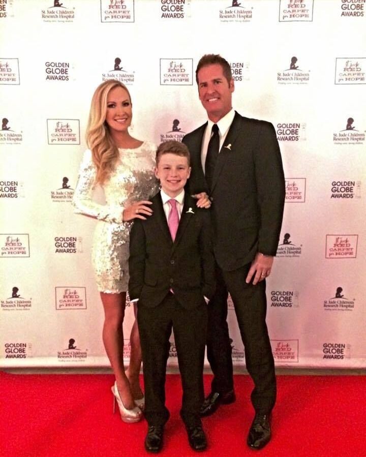 SignArtEtc's tweet photo. Not only can we make step and repeat backdrops for your event. We can also provide you with a stand and/or red carpet as well for a little more!
Wanna make your event stand out from the rest? Order with us to look the best!

#redcarpet #Events  #celebrations #stepandrepeats https://t.co/ySb5QFZSHO