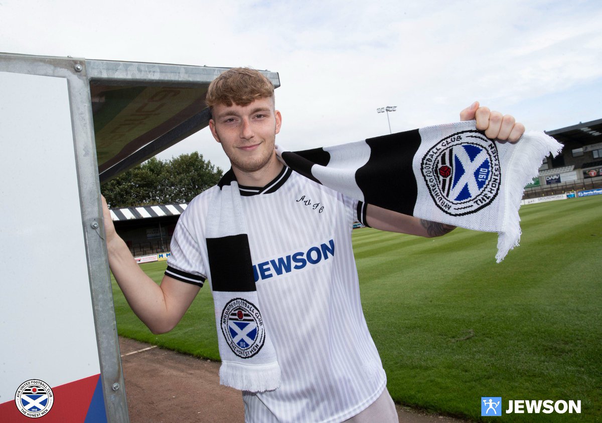 The Club are delighted to announce the signing of defender, Jamie Hamilton until January 2025 with options to extend to June 2026.

Jamie has now joined East Kilbride on loan until January 2025, subject to SFA approval.

Good luck, Jamie!

#WeAreUnited