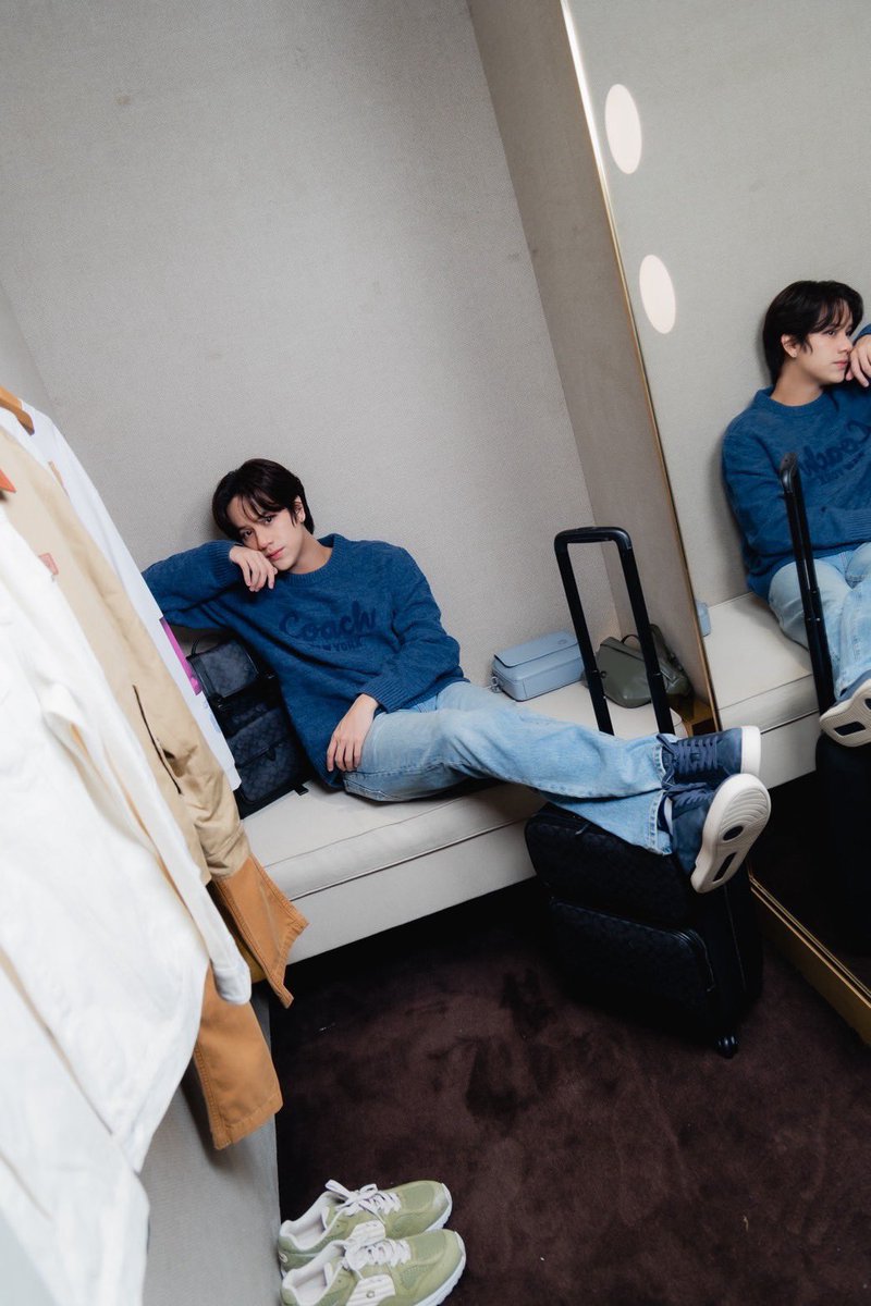 รูปสวยๆมาแล้วค่ะ ฝากทุกคนโพส IG  และ X + แท็คแบรนด์เพิ่มยอดเอนเกจเม้นให้พี่นนนสายแฟ x Coach กันค่ะ รูปไหนก็ได้งับ 🔥🔥
ติดแท็คแบรนด์และนนนค่ะ🫶

NANON LETSGO NYFW
#NanonReadyForCoachNY
#CoachNY #mynameisnanon 
@coach <a href="/mynameisnanon/">NANON</a>

Everyone!! Let's increase Nanon engagement with