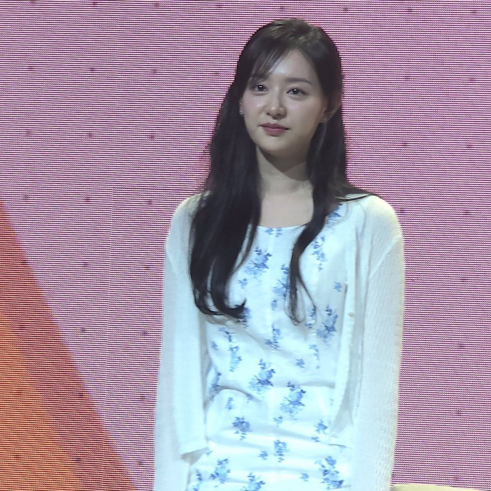 이 허망 아기
어디서봣지? 햇는데

                                                    요 아기 엿음ㅋㅋㅋㅋ