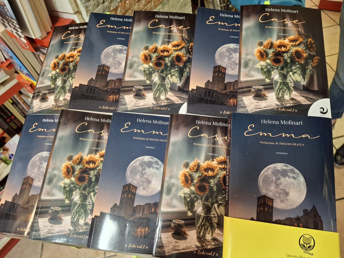 Grazie a chi ha voluto un mio  pensiero scritto sulla propria copia di libro. Grazie a quel nonno in una sala attigua, che in sottofondo a gran parte delle ore spese lì, leggeva, appassionato e amorevole, una storia al nipotino tutto assorto ❤️<a href="/HelenaMolinari/">Helena Molinari - Autore</a>