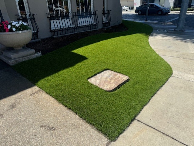 ArtOfTurfInc's tweet photo. Transform your garden into a green paradise all year round! We install high quality synthetic grass for a lawn that is always perfect and hassle-free. https://t.co/qwa1kwQkFS