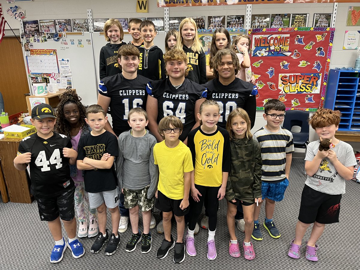 The annual tradition of our fall high school athletes visiting our schools on a Friday morning continues. The smiles are contagious!!

It's great to be a Clipper!!💙🤍