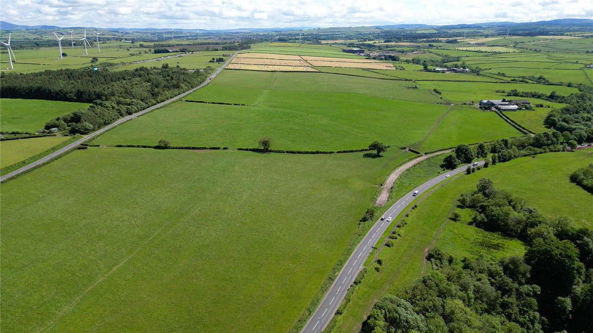 𝗖𝗮𝗻𝗱𝗲𝗿𝘀𝗶𝗱𝗲 𝗙𝗮𝗿𝗺, 𝗦𝘁𝗼𝗻𝗲𝗵𝗼𝘂𝘀𝗲, 𝗦𝗼𝘂𝘁𝗵 𝗟𝗮𝗻𝗮𝗿𝗸𝘀𝗵𝗶𝗿𝗲
Productive mixed arable and livestock unit
About 123.89 Ha (306.13 Acres)
For Sale as a Whole or in 5 Lots

📲galbraithgroup.com/.../str230161-…
☎️01786 434600
📧stirling@galbraithgroup.com