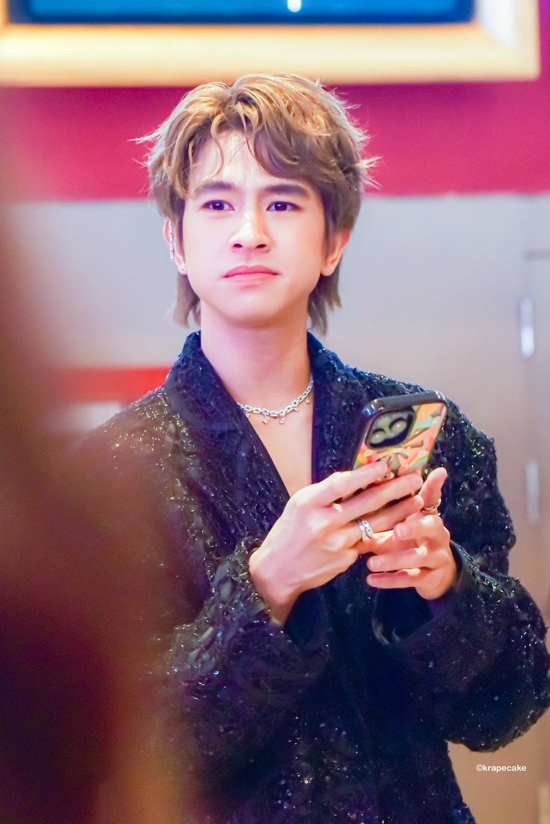 krapecake's tweet photo. ในส่วนของน้องจิ๋วตัวแสบในวันนี้! ((555ถ่ายอะไรไม่ได้เลย แต่ได้บ๊ายบายหนึ่งที))
ฟลุ้คก็เป็นเจ้าเด็กจ๋องที่น่ารักเหมือนเดิม ยิ้มหวานเหมือนเดิม อายุเท่าไหร่ก็ยังเป็นน้อนได้จริง ตัวจริงน่าเอ็นดูมาก(แต่ดูในไอจีสิ555)🔥🤏🤲
#TILFF2024 #TILFF2024xJudoFluke
#เจ้าแก้มก้อน #fluke_natouch https://t.co/Do4iGHZ0FT