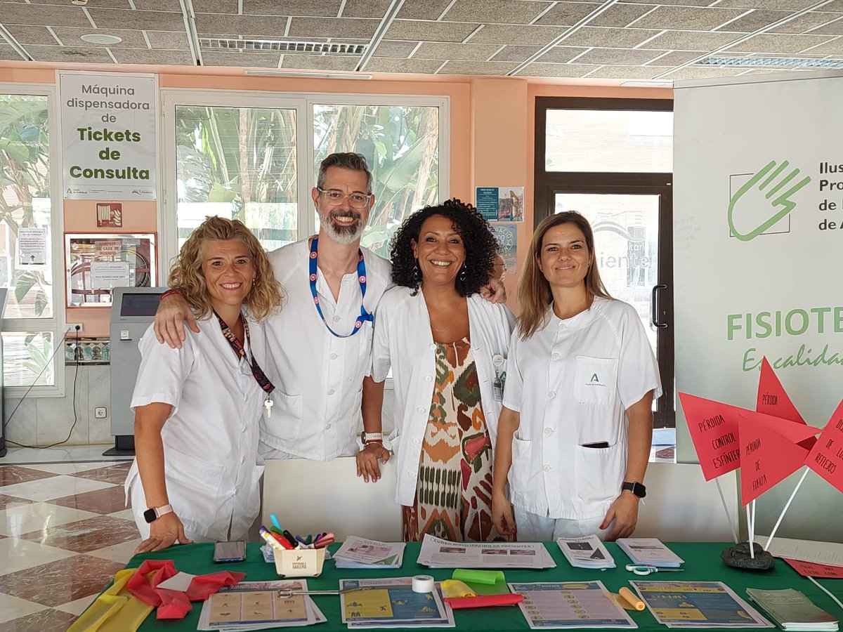 Mesa Informativa en el hall del <a href="/HUniv_Poniente/">Hospital Universitario Poniente</a> por el Día Mundial de la #Fisioterapia (08 septiembre)
Nada como que trabajar para que los pacientes recuperen su vida digna y funcionalmente.
Los Fisios conseguimos que la vida merezca la pena vivirla ❤️
#worldptday #worldptday24