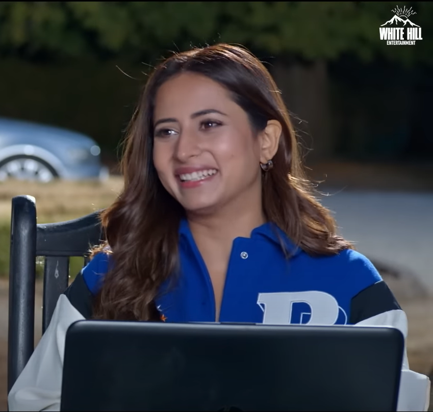 Her beautiful smile <3 
HAPPY BIRTHDAY SARGUN MEHTA