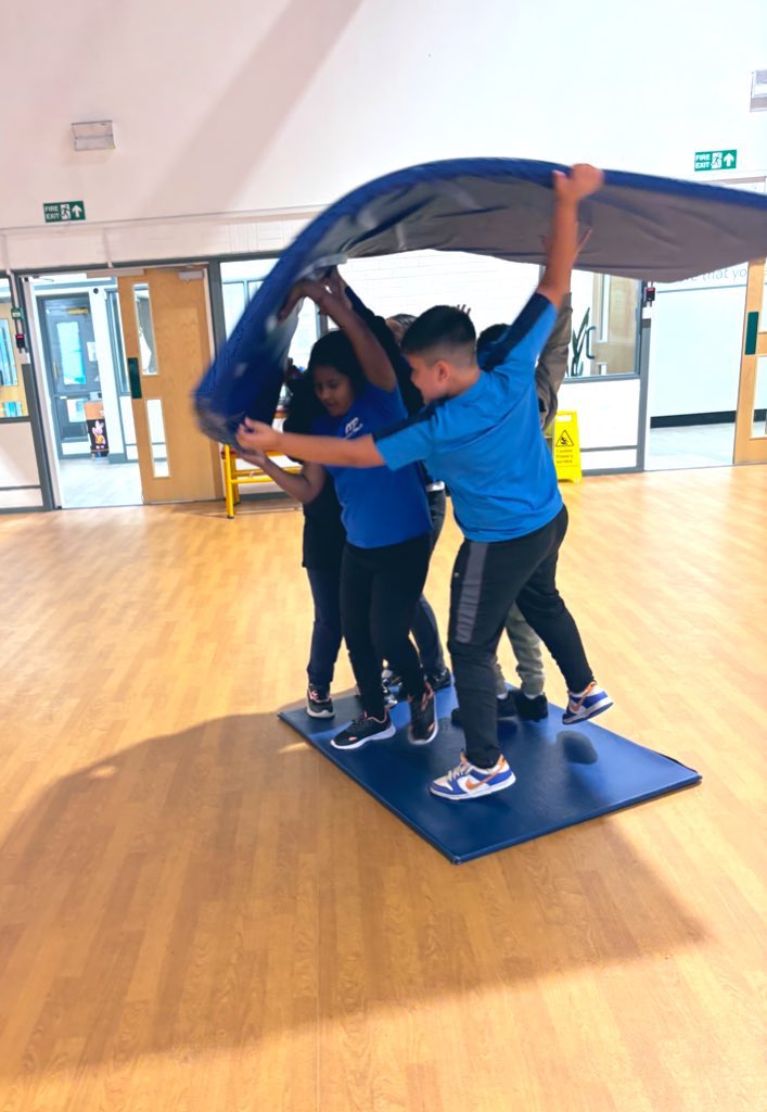 #Team6JP and #Team6K took part in lots of team building challenges today! We worked on our communication, collaboration and most importantly, had lots of fun along the way! 🙌🌟