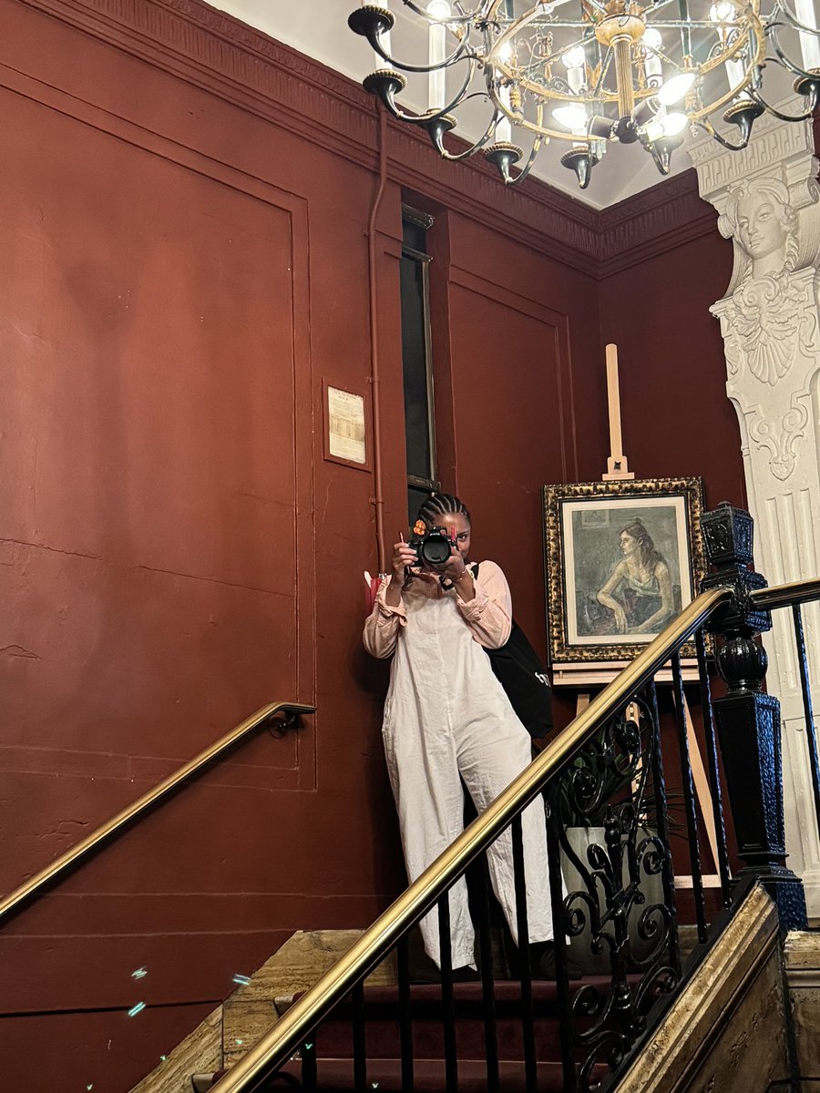 niyaahx's tweet image. price just went up